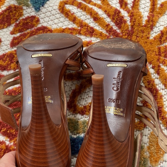 Cole Haan Verona Air Leather T-Strap Sandal - Picture 7 of 9